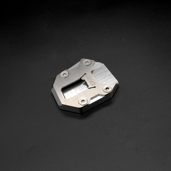 R&G Kickstand Shoe for Yamaha MT-09 (SP) '21-'23 / Tracer 9 (GT) '21-/ XSR 900 '22-